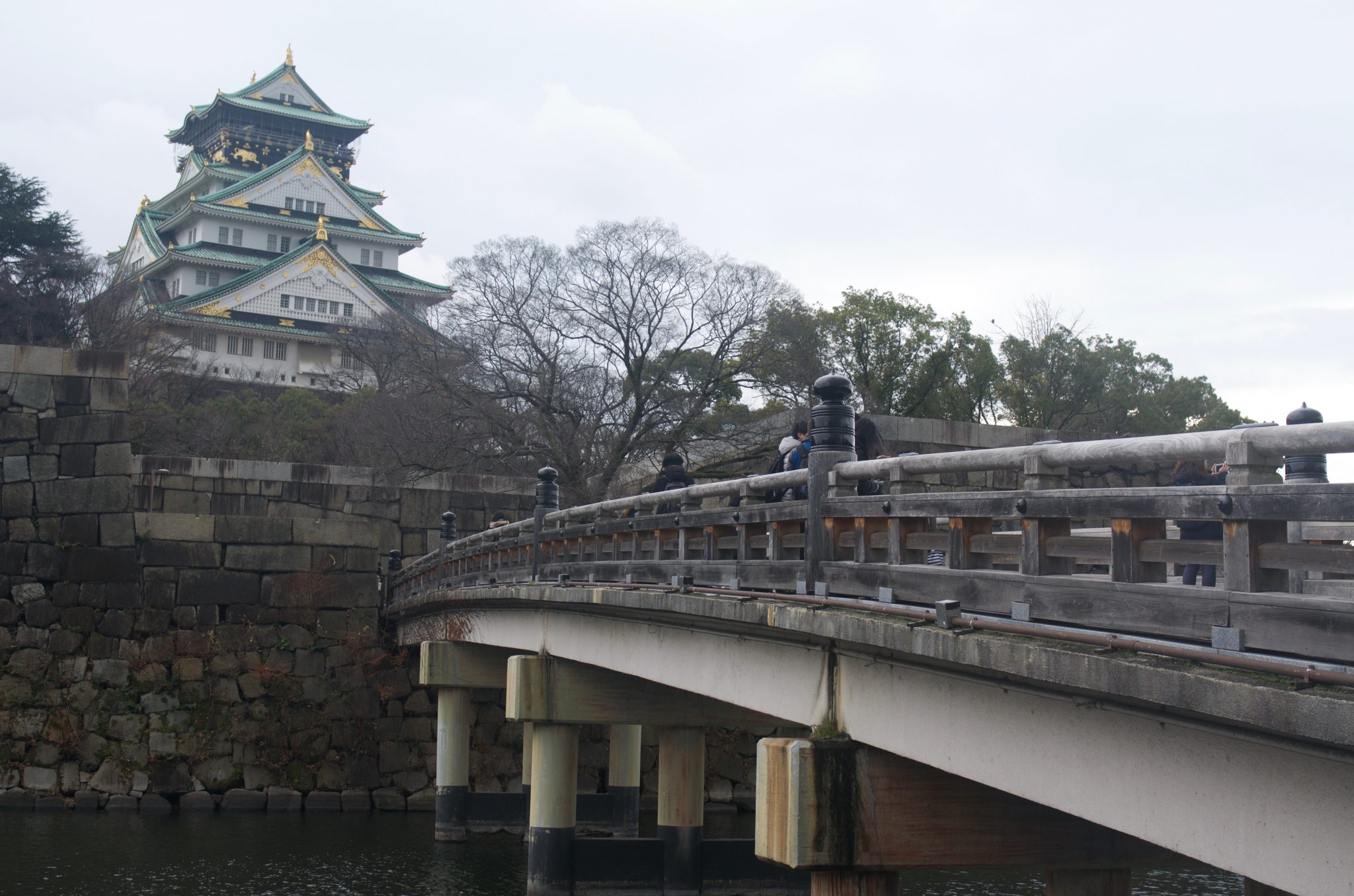 오사카성 해자 성벽 다리