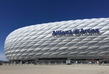 동유럽 배낭여행 3일차 (Allianz Arena, 영국공원)