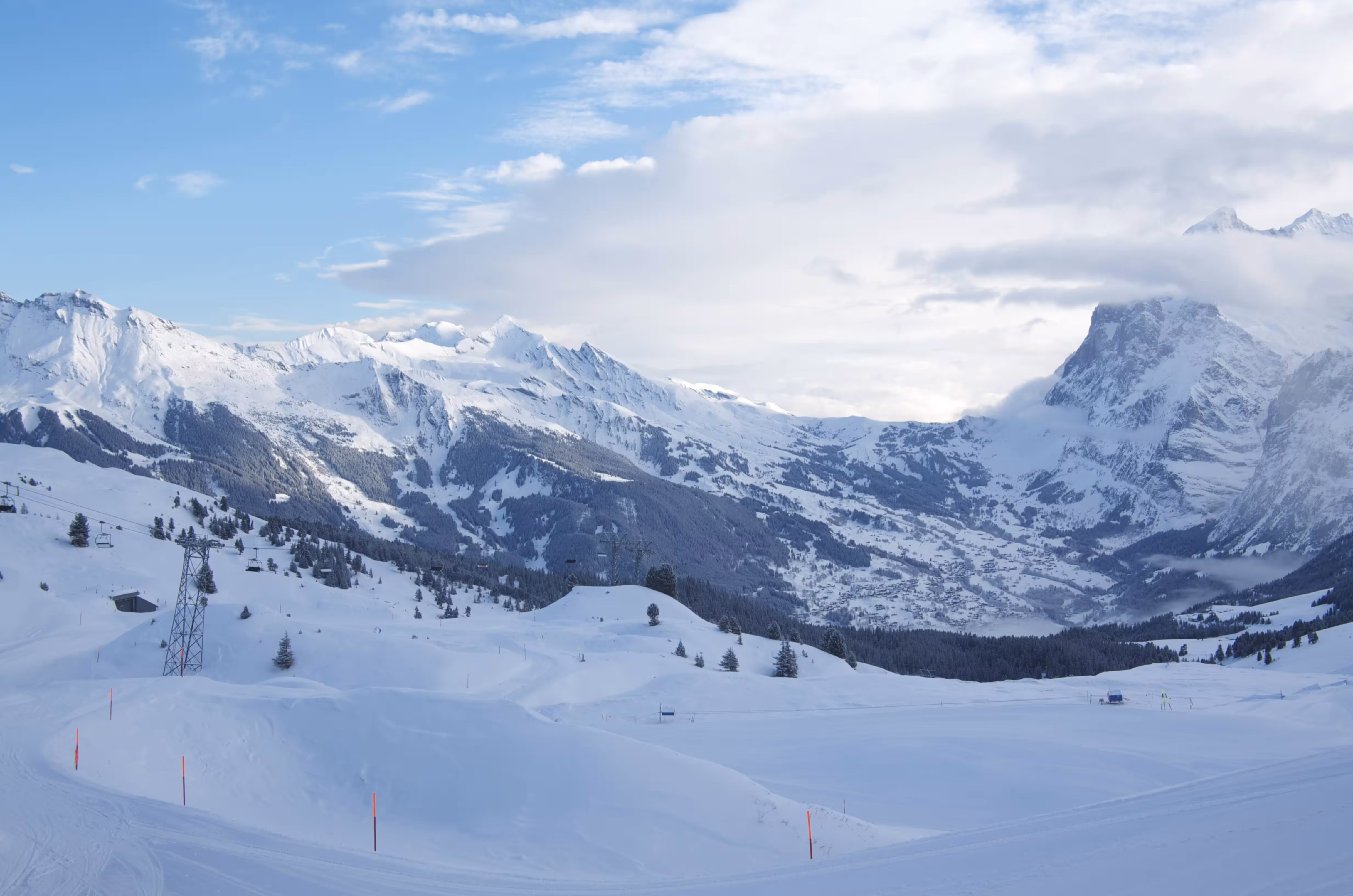 알프스 산 정상의 눈