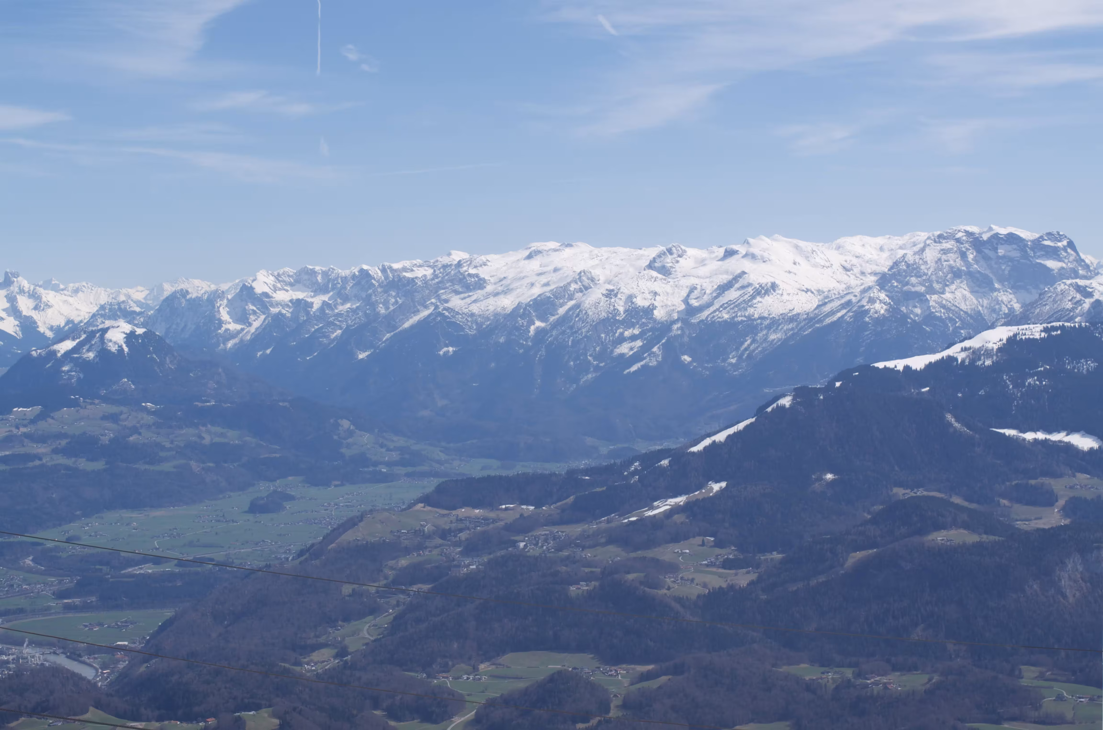 알프스 산 정상의 눈