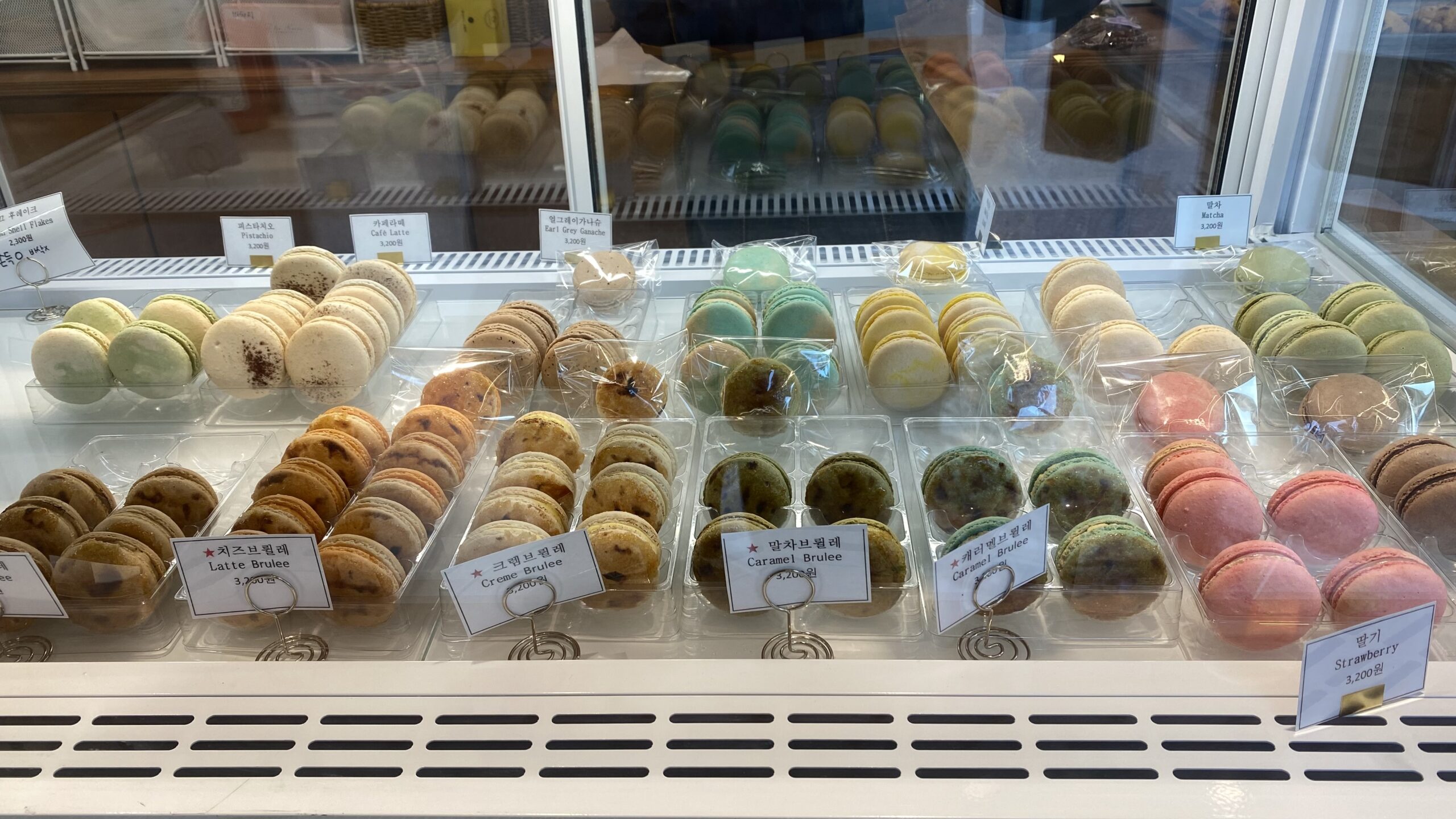 07 진열 마카롱1 scaled