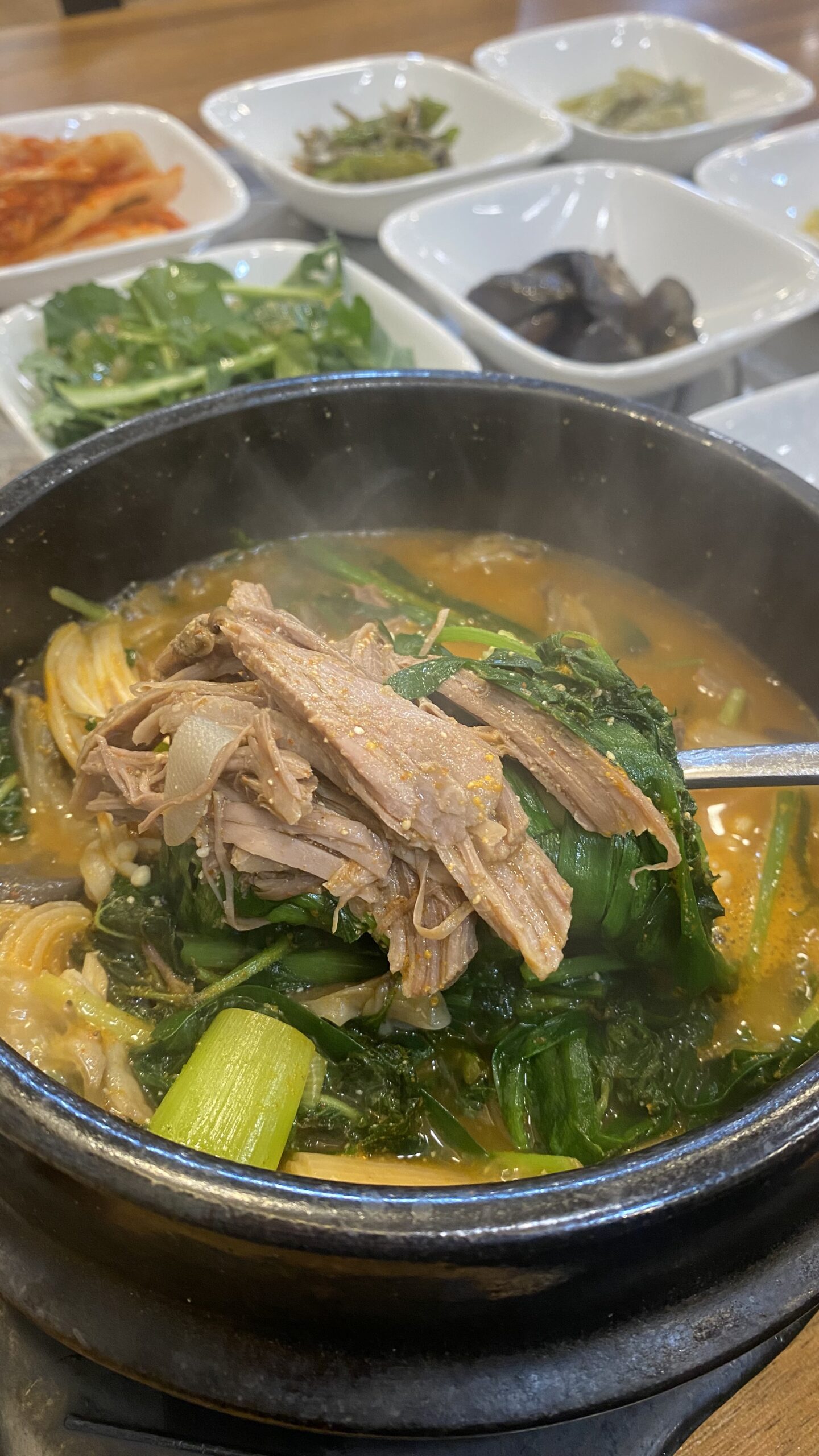 약산도 염소탕6 고기 scaled