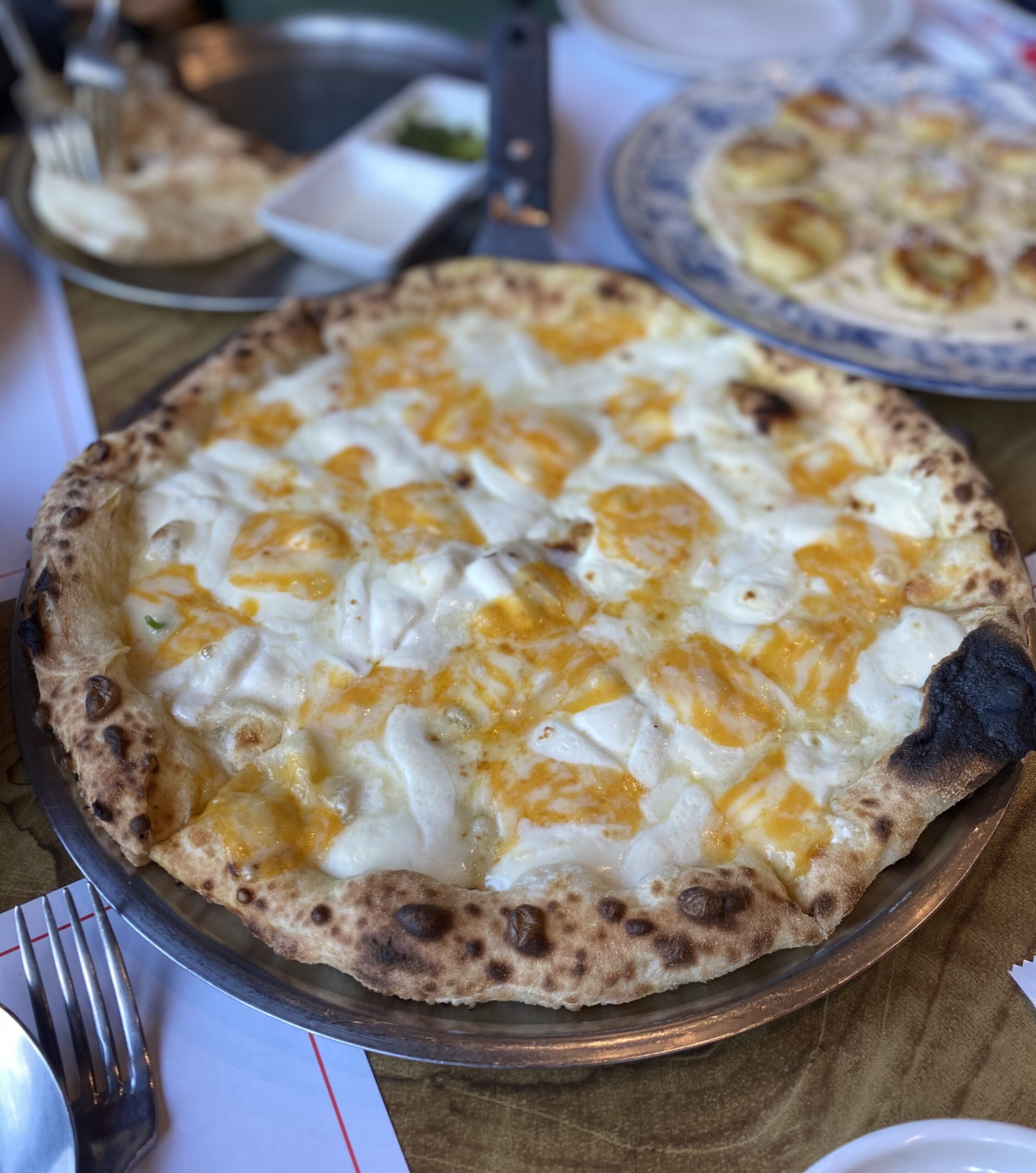 천안 알토 화덕피자 콰트로포르마지1 scaled